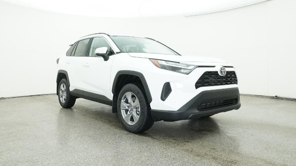 Thumbnail: 2025 Toyota RAV4 - 17