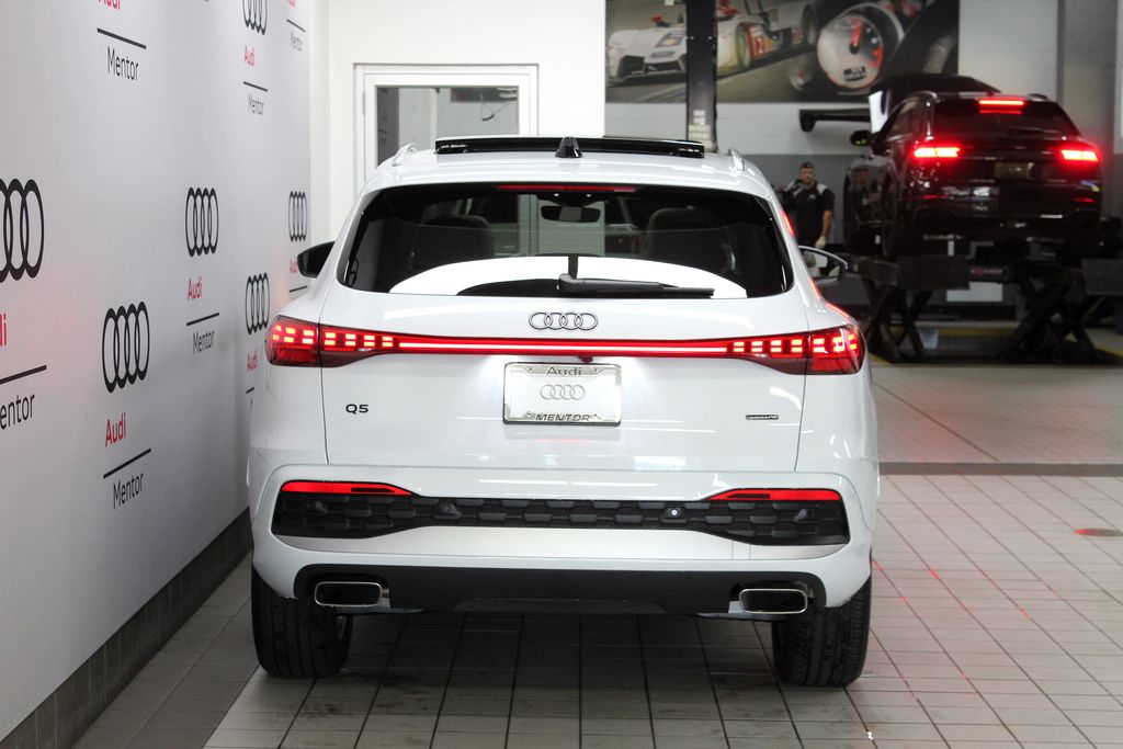 Thumbnail: 2025 Audi Q5 - 5