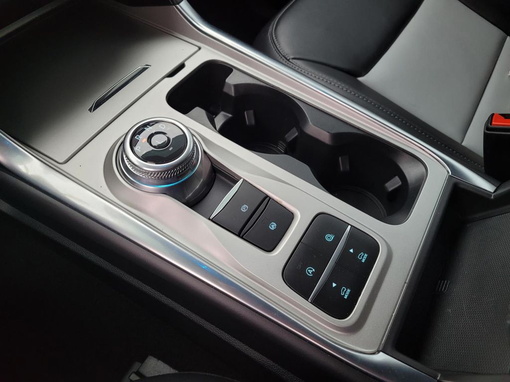 used 2024 Ford Explorer car, priced at $28,000