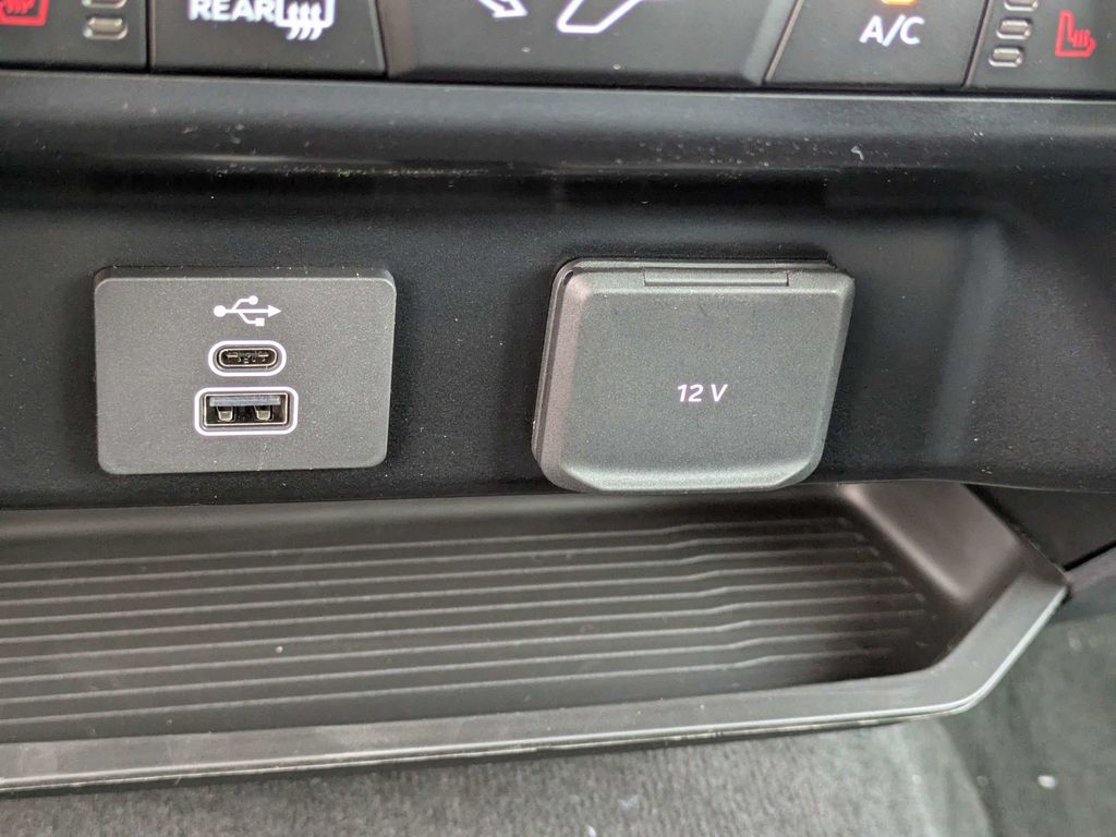 2026 Ford F-350 Super Duty XLT