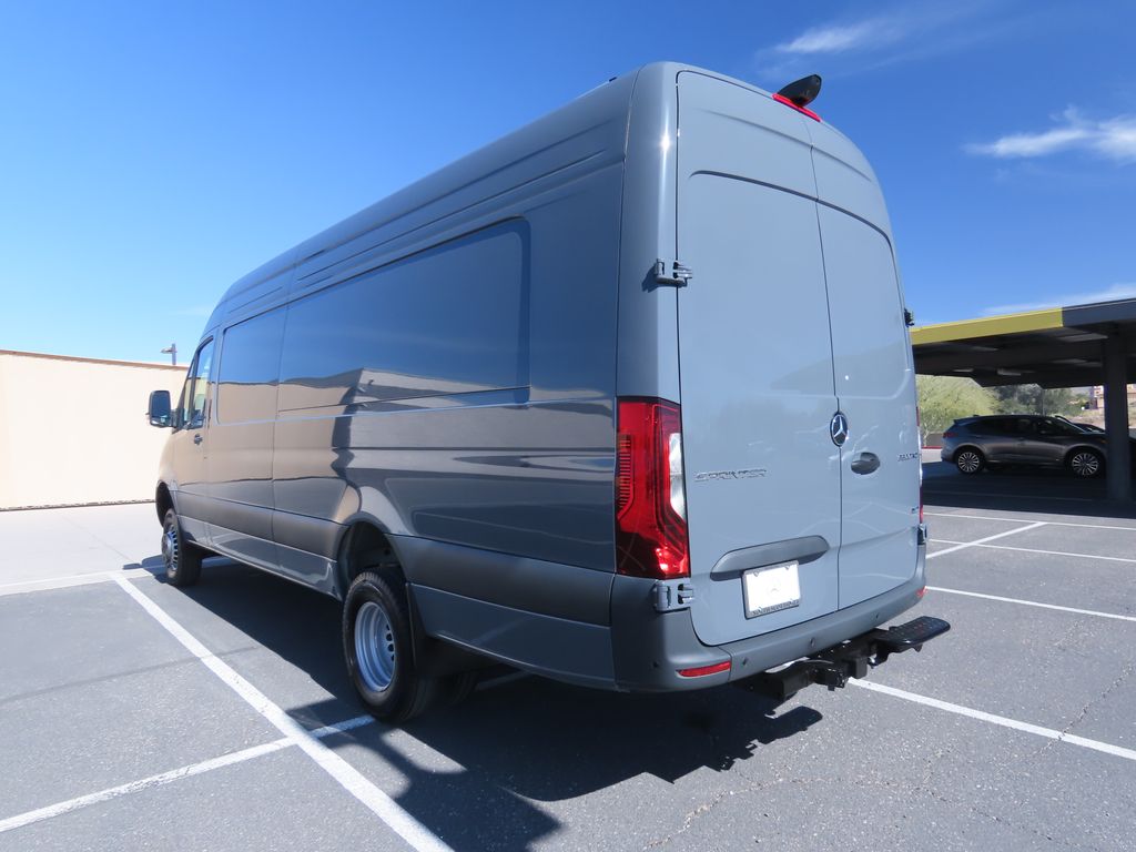 Thumbnail: 2026 Mercedes-Benz Sprinter - 7