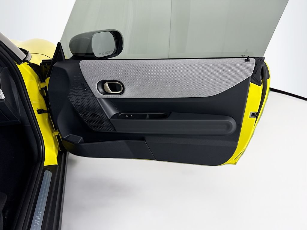Thumbnail: 2026 MINI Cooper - 25