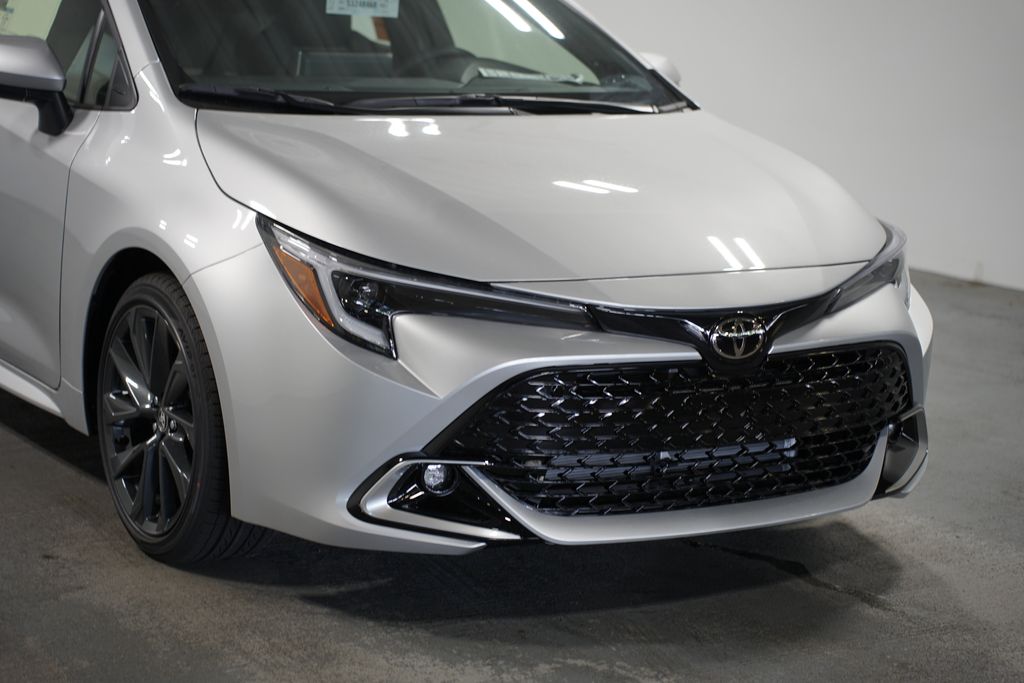2025 Toyota Corolla XSE 4