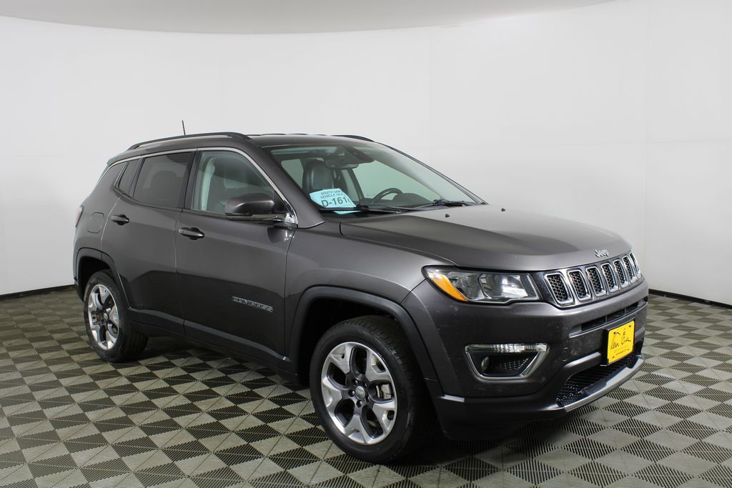 Gray (Granite Crystal Metallic Clearcoat) 2020 Jeep Compass SUV / Crossover Four-Wheel Drive 9-Speed Automatic