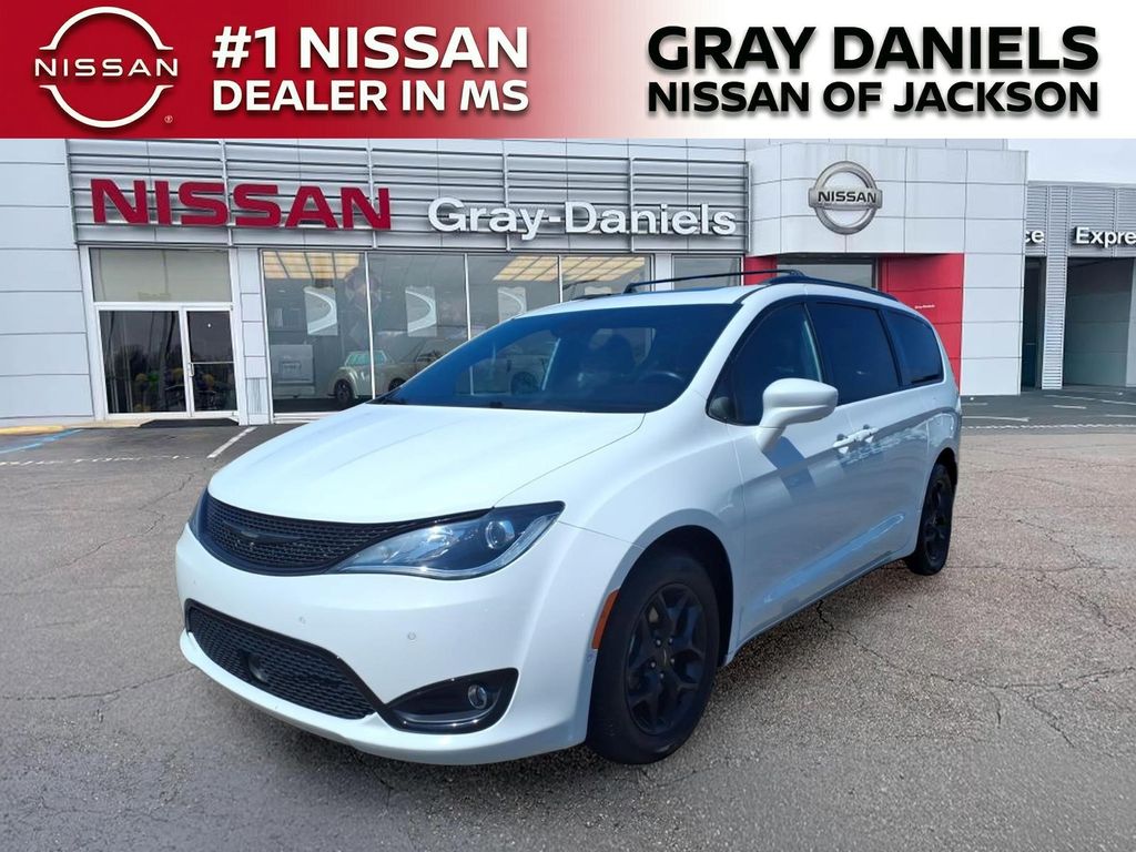 Used 2020 Chrysler Pacifica Van