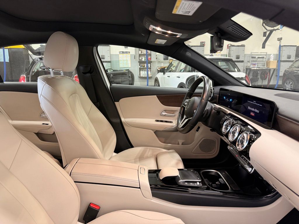 Thumbnail: 2022 Mercedes-Benz A-Class - 29