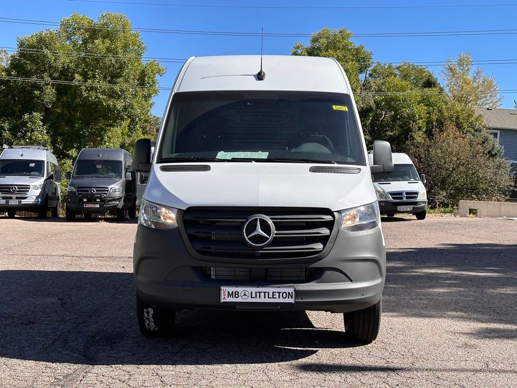 2024 Mercedes-Benz Sprinter 2500 Cargo 144 WB 6