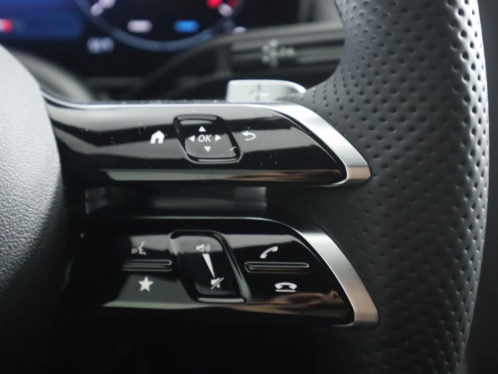 Thumbnail: 2026 Mercedes-Benz GLC - 13