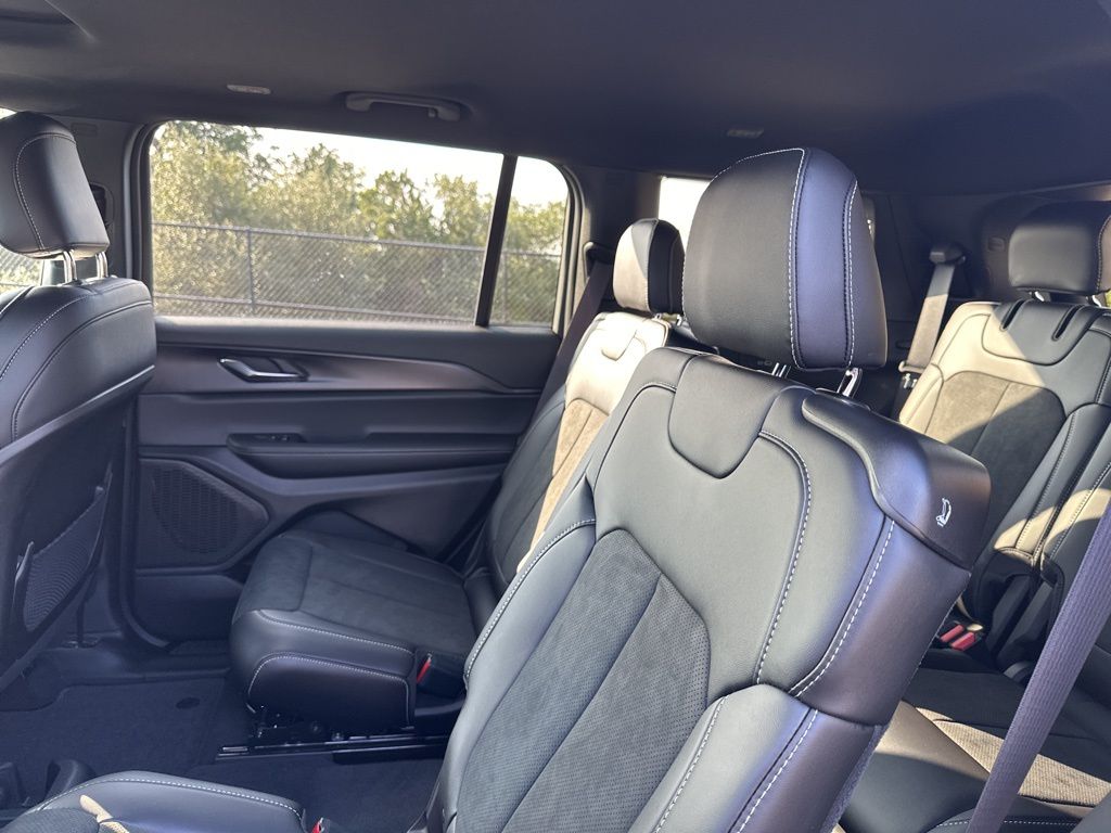 New Car 2025 Jeep Grand Cherokee L  For Sale Under $50,000 In Austin, Texas