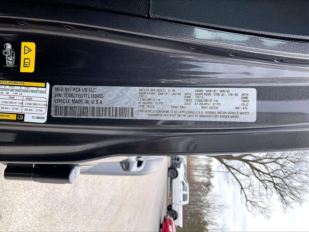 2026 Jeep Gladiator — photo 16