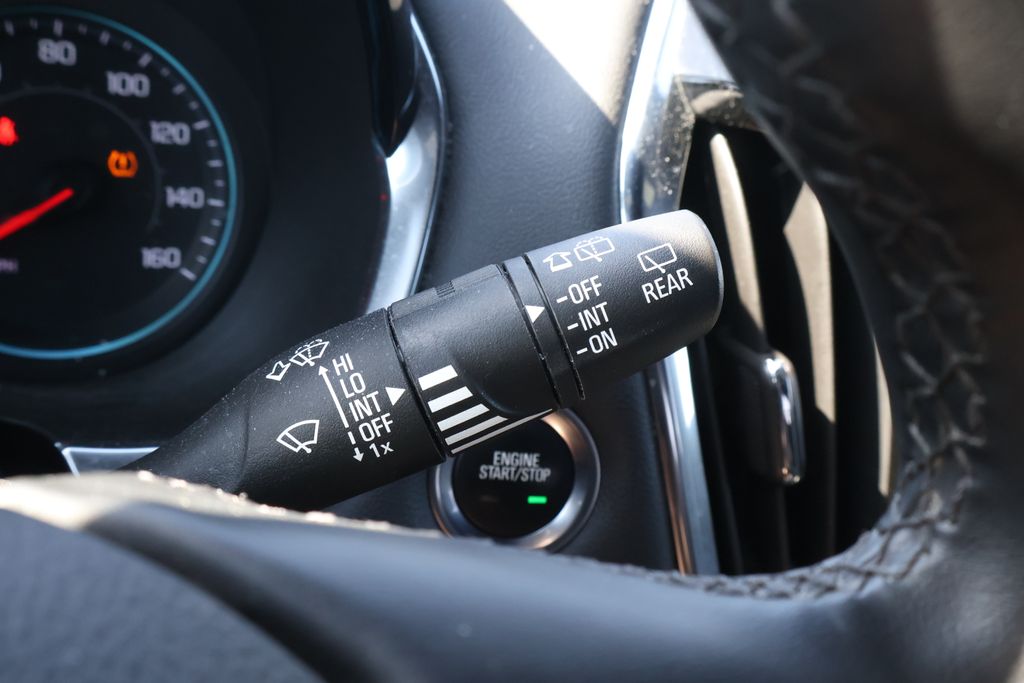 Thumbnail: 2023 Chevrolet Traverse - 20