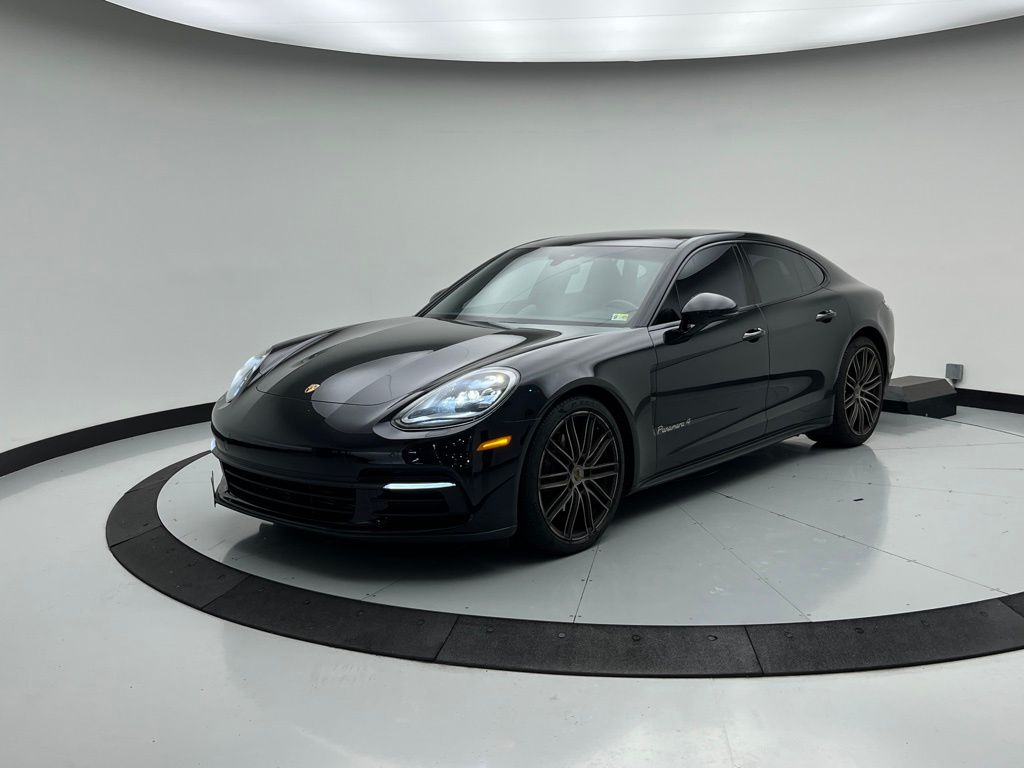 Thumbnail: 2018 Porsche Panamera - 1