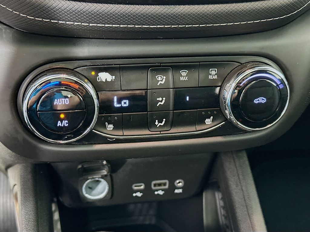 Thumbnail: 2021 Chevrolet TrailBlazer - 15