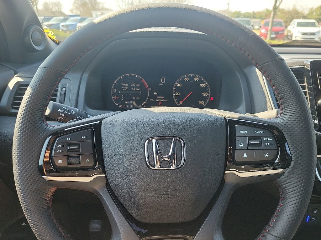 Thumbnail: 2025 Honda Ridgeline - 10