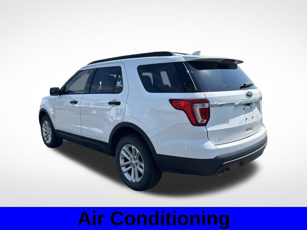 Used 2017 White Ford Base image 4