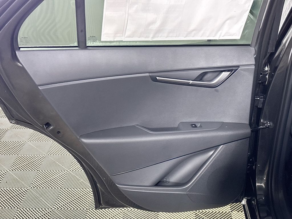 2026 Kia Niro LX