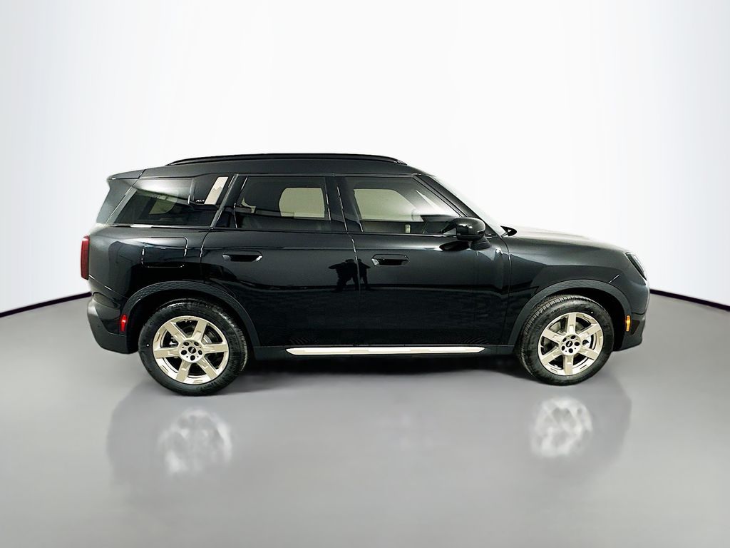 2025 MINI Cooper Countryman Base 4