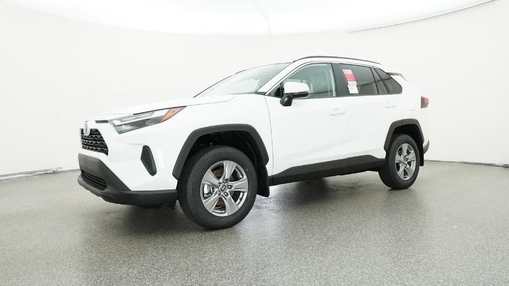 Thumbnail: 2025 Toyota RAV4 - 15