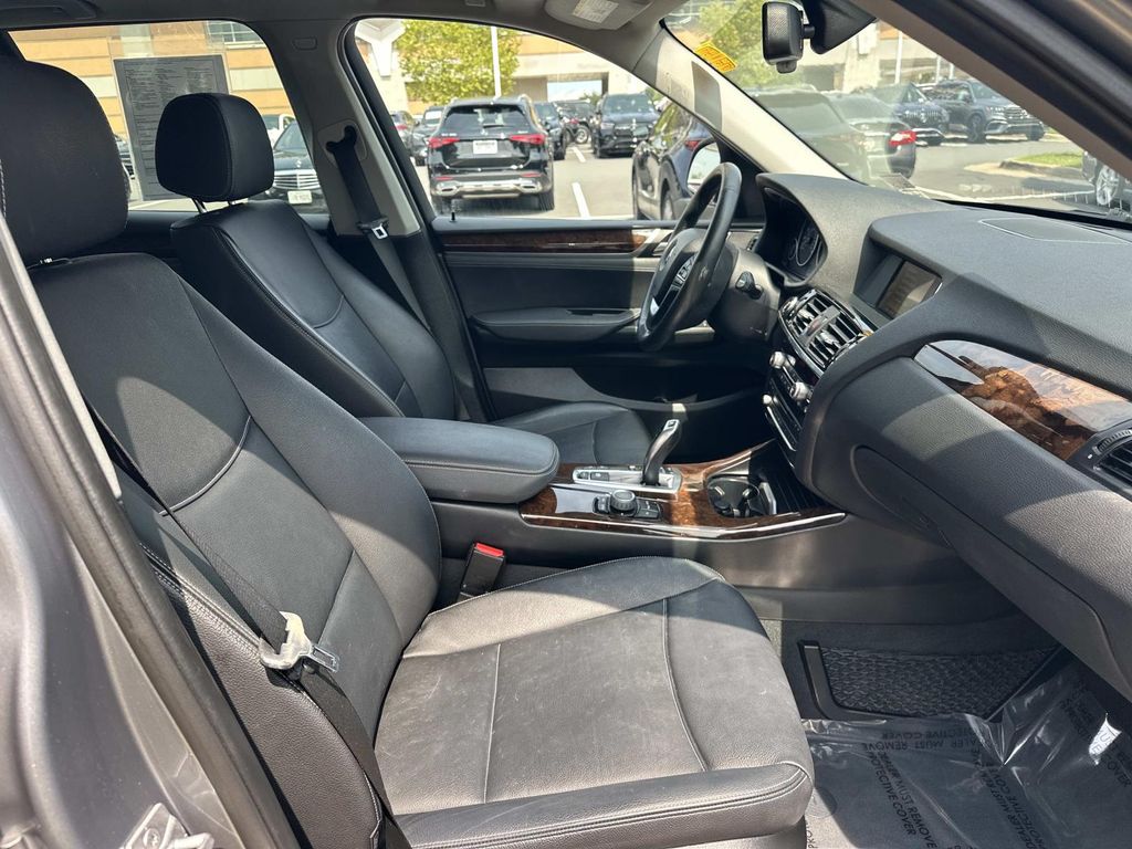 Thumbnail: 2016 BMW X3 - 11