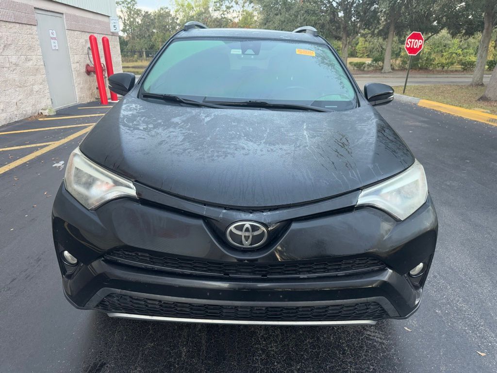 2018 Toyota RAV4 SE 8