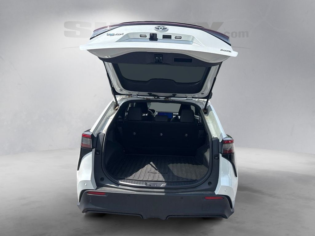 Used 2023 Beige Toyota XLE image 25
