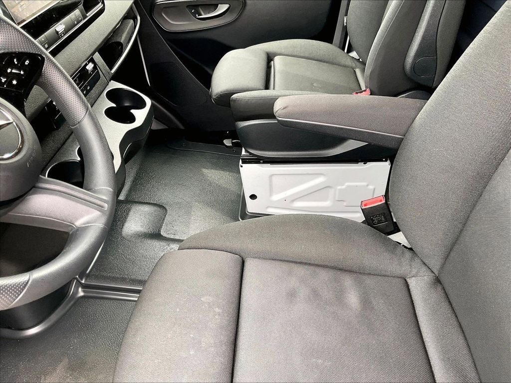 2025 Mercedes-Benz Sprinter 2500 — photo 20