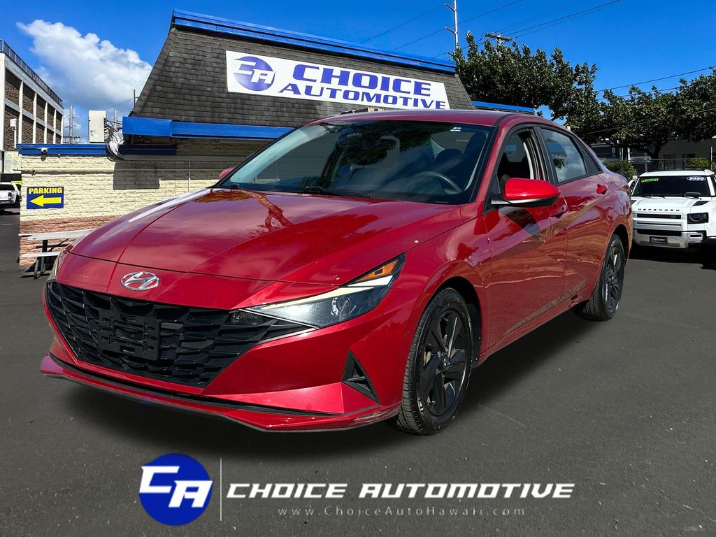 Scarlet Red Pearl 2022 Hyundai Elantra Sedan Front-Wheel Drive Continuously Variable Transmission