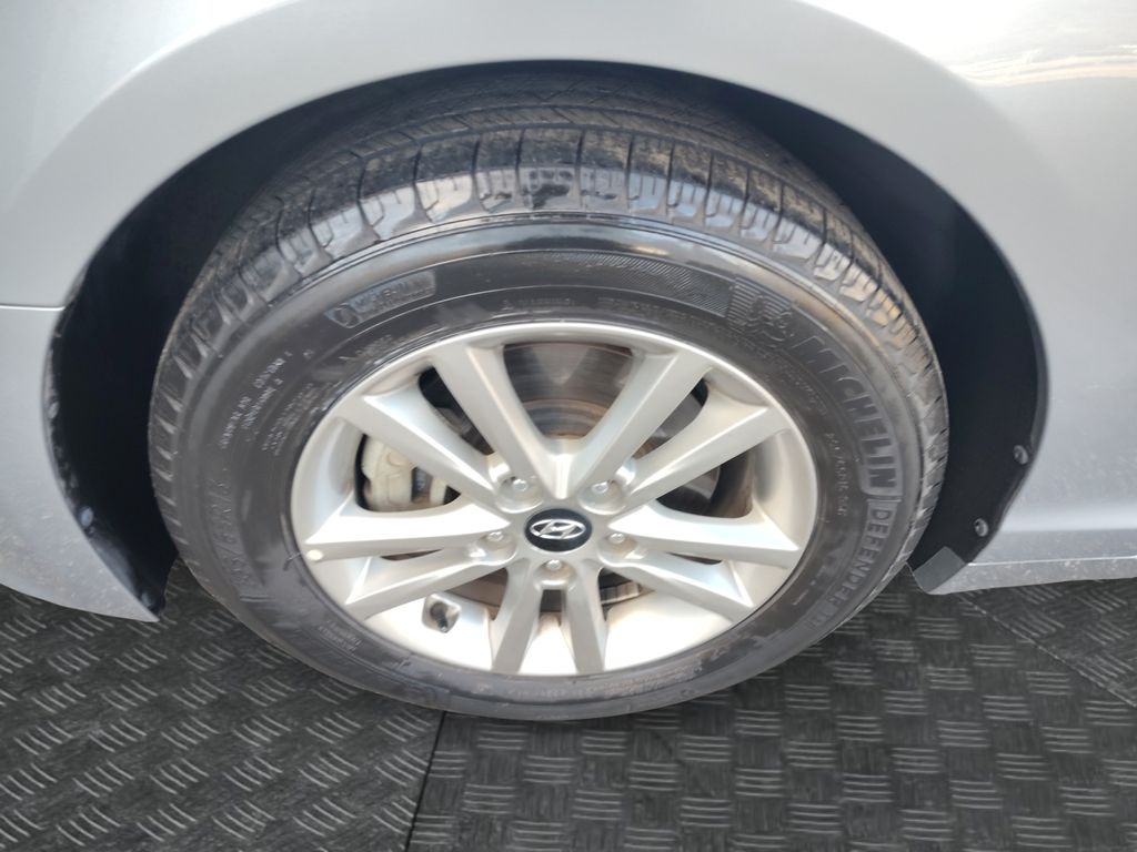 Used Car 2017 Hyundai Sonata  Base For Sale Under $10,000 In Austin, Texas