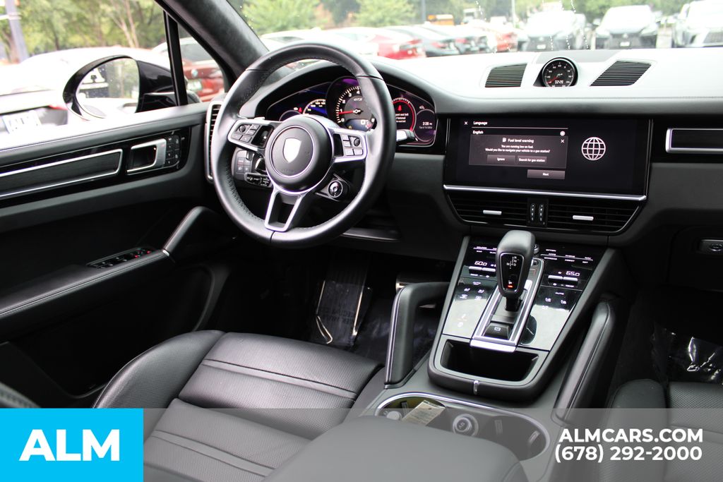 Used 2022  Porsche GTS image 25