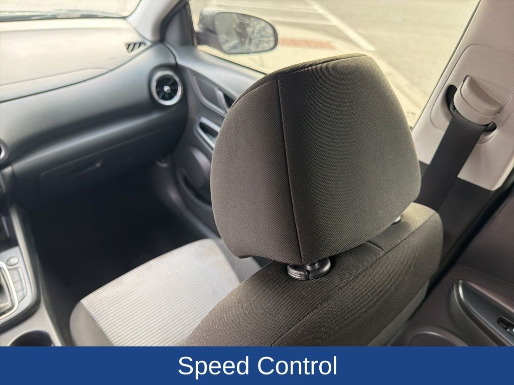 2023 Hyundai Kona SE