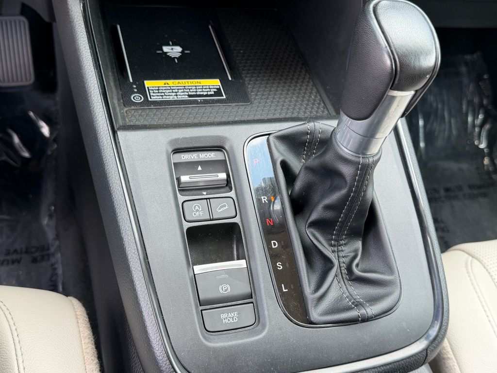 2025 Honda CR-V LX - Photo 30