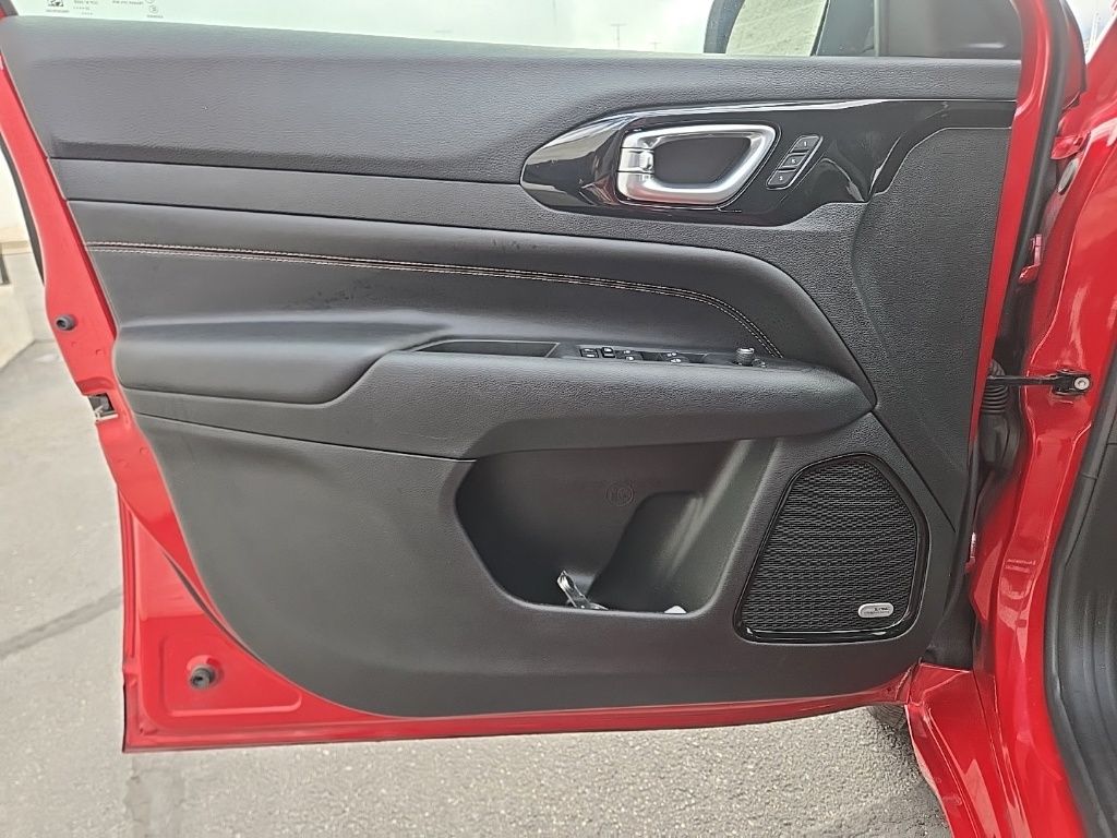 Used 2022 Red Jeep Limited image 15