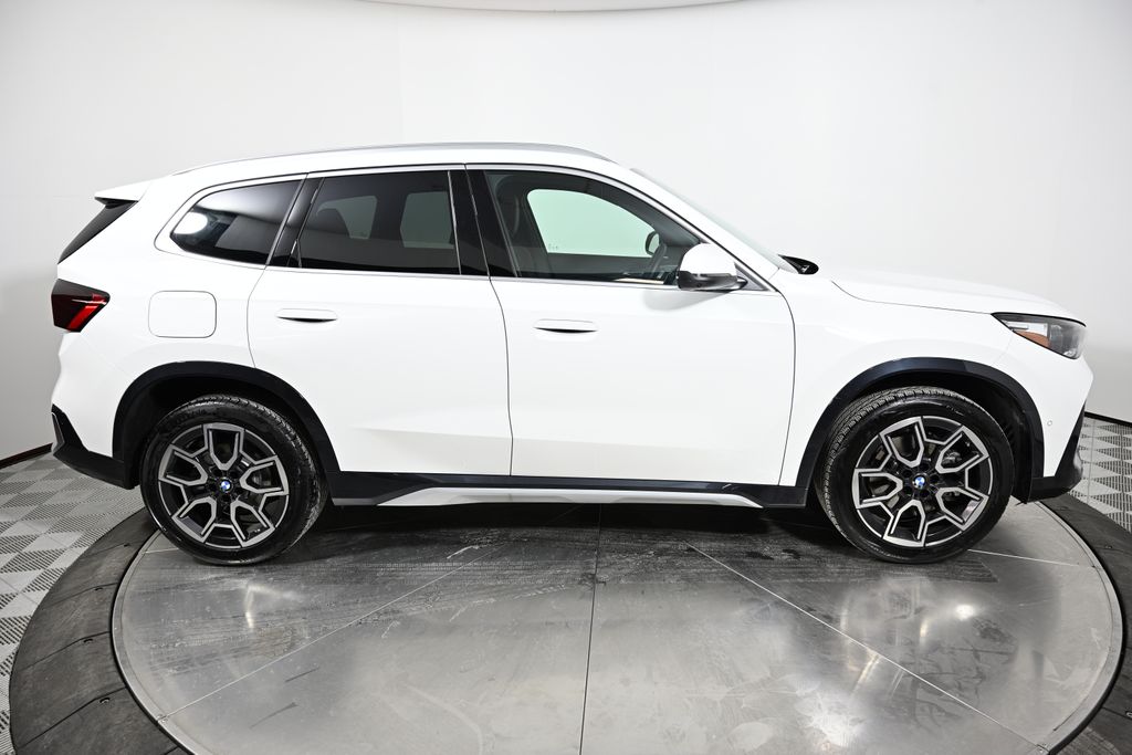 Thumbnail: 2025 BMW X1 - 6