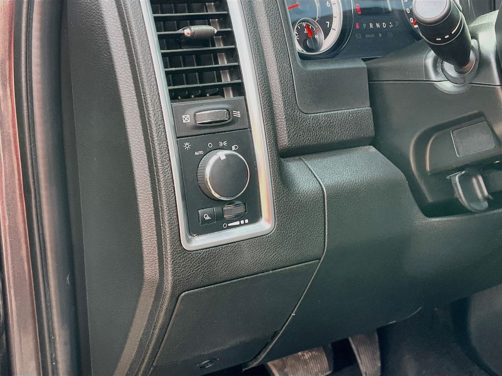 Used 2022 Gray Ram Warlock image 10