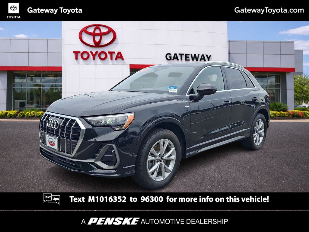 Thumbnail: 2021 Audi Q3 - 1