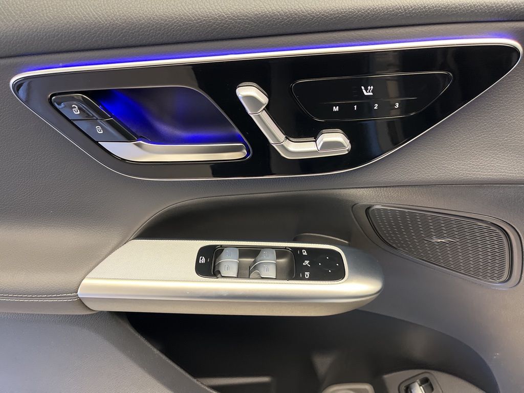 Thumbnail: 2026 Mercedes-Benz GLC - 12