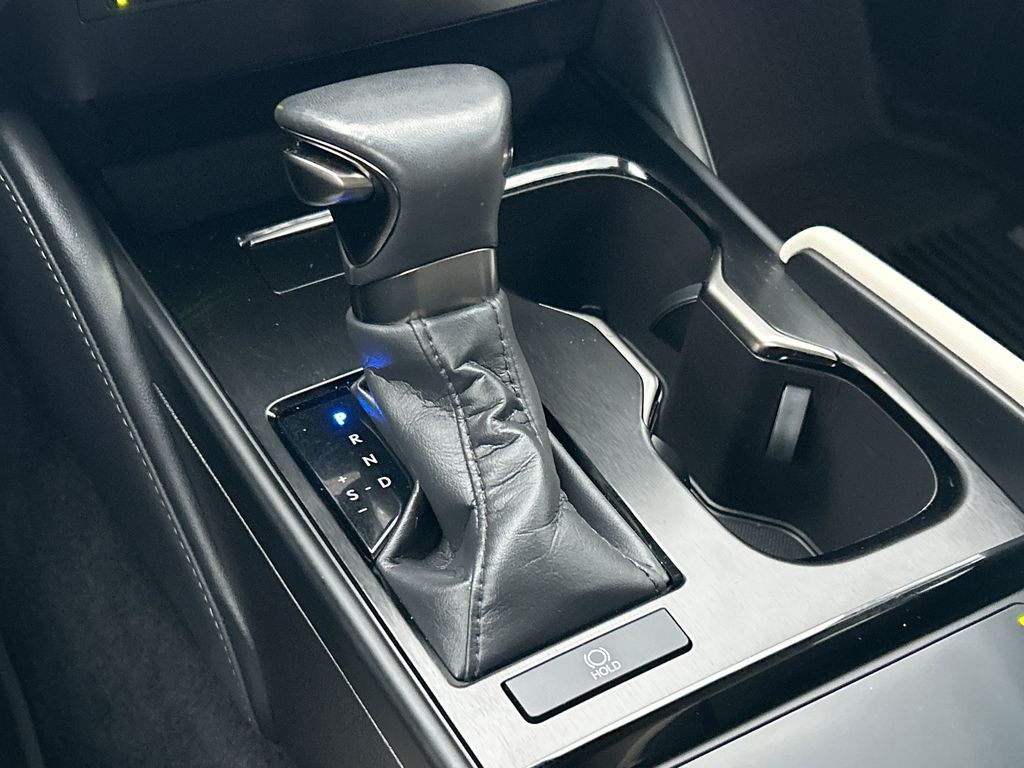 Thumbnail: 2024 Lexus ES - 20