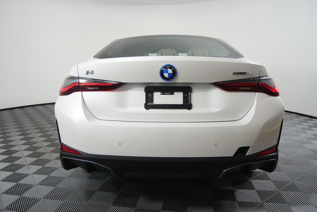 Thumbnail: 2025 BMW i4 - 4