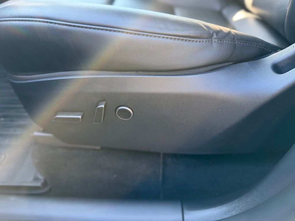 Used 2025 Tesla Model Y SUV