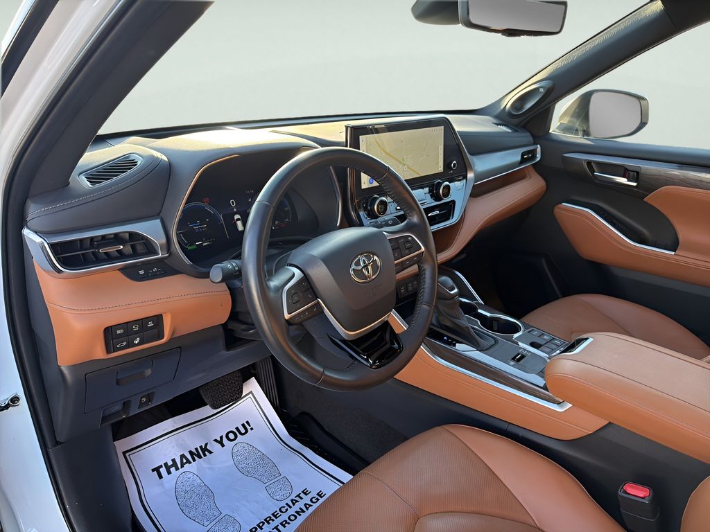 2023 Toyota Highlander Hybrid