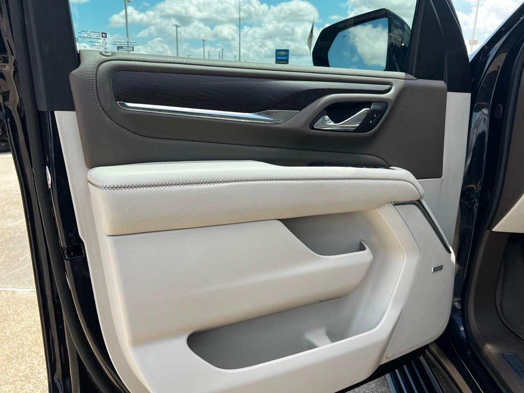 2023 GMC Yukon XL Denali Blue at Toyota of Victoria