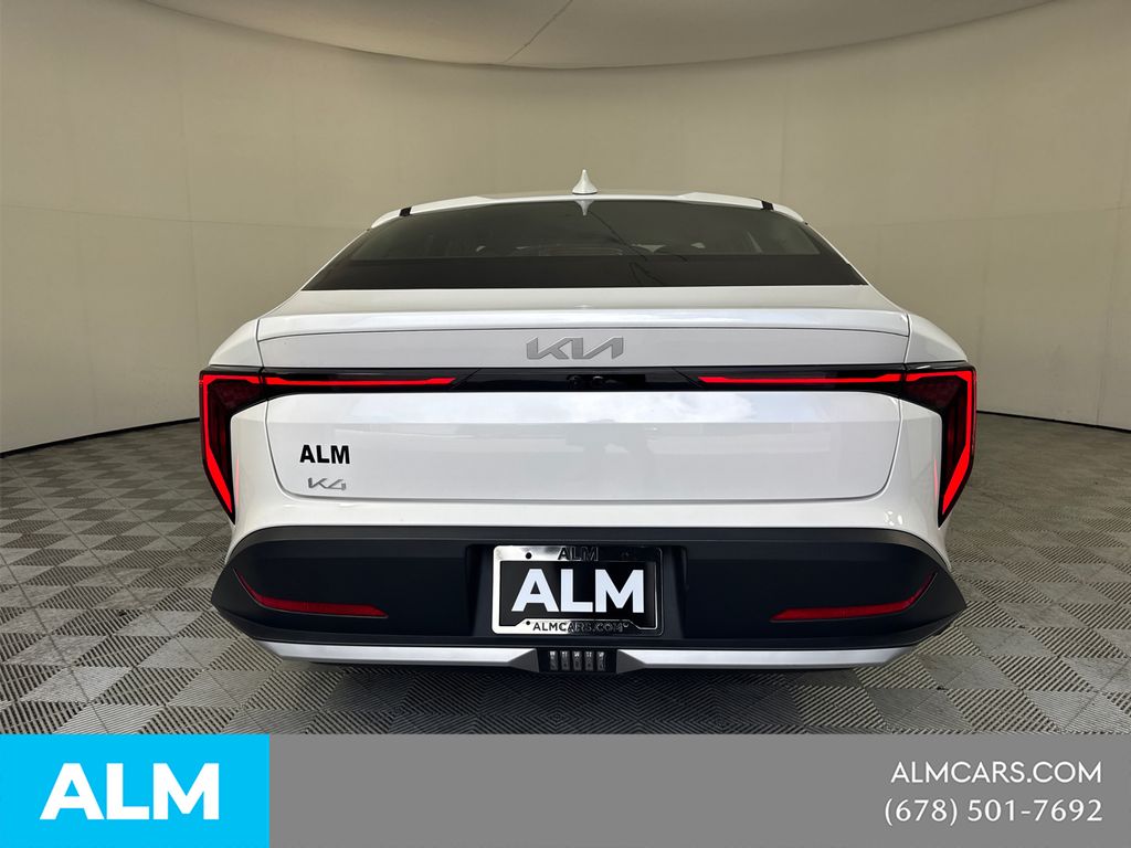 Used 2025 White Kia LXS image 8