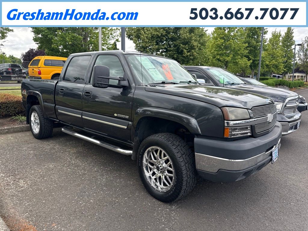 Dark Gray Metallic 2004 Chevrolet Silverado 2500HD Pickup Truck Four-Wheel Drive 4-Speed Automatic Overdrive