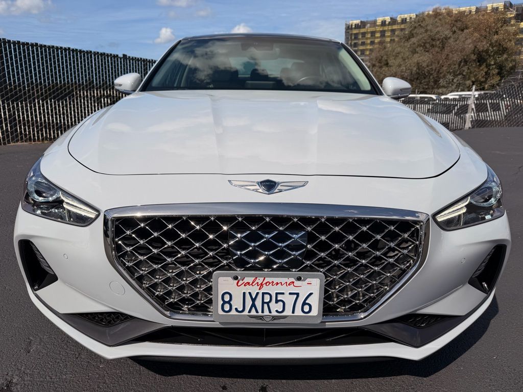 Genesis G70 2.0T Advanced RWD