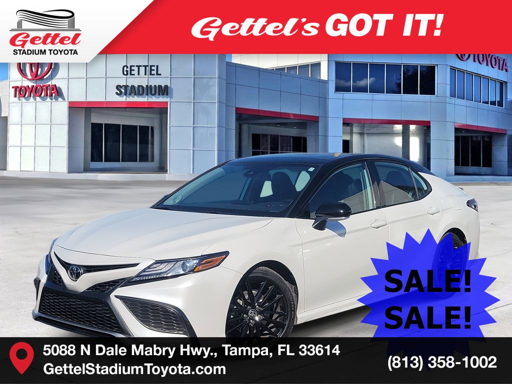 2021 Toyota Camry XSE V6 FWD