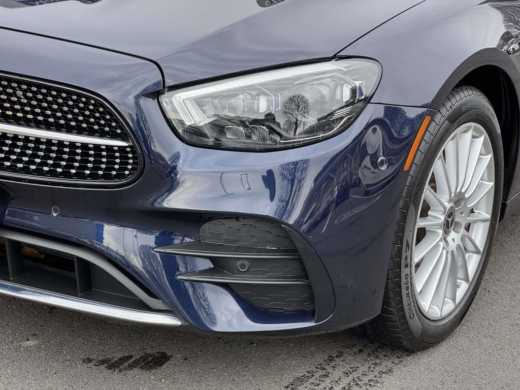 Thumbnail: 2021 Mercedes-Benz E-Class - 3
