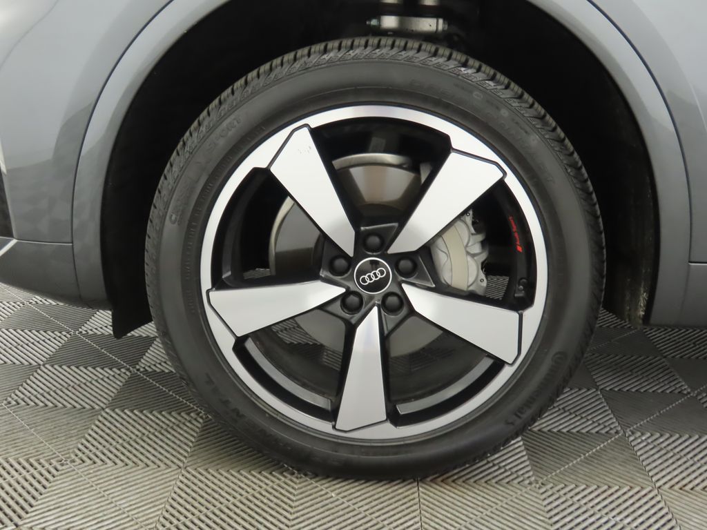 2022 Audi Q5 e Premium 30