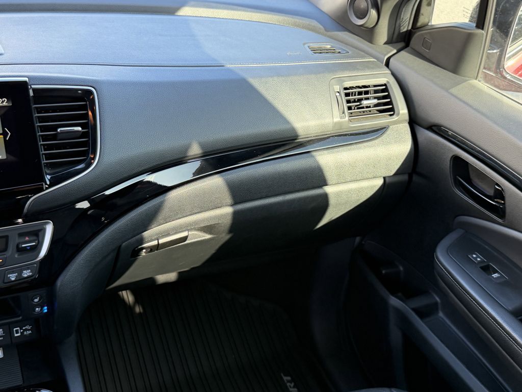 used 2023 Honda Passport car, priced at $36,291