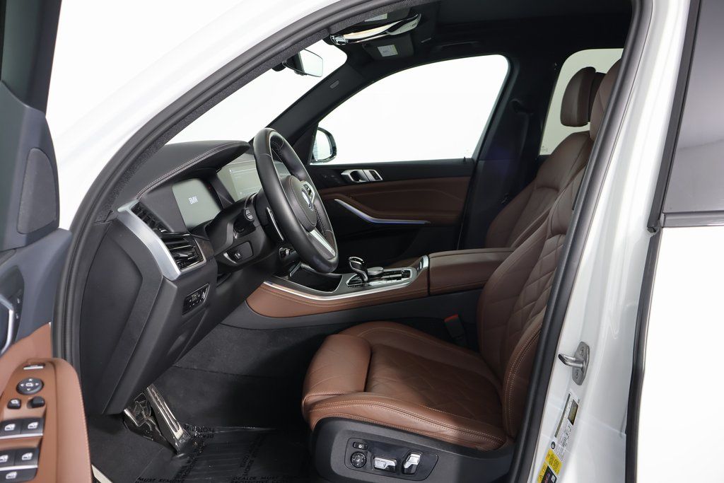 Thumbnail: 2023 BMW X5 - 10
