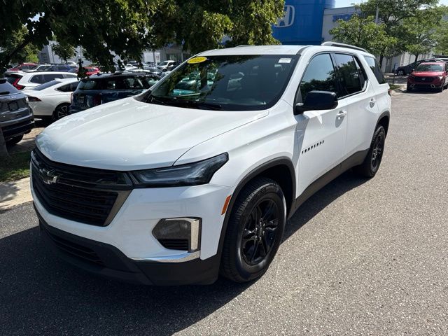 2022 Chevrolet Traverse LS FWD photo